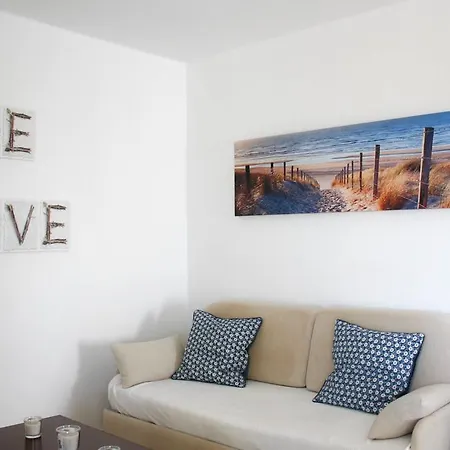 Los Claveles Apartment *